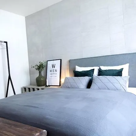 Сasa de vacaciones Stylish Invalidovna Apartment With Free Parking