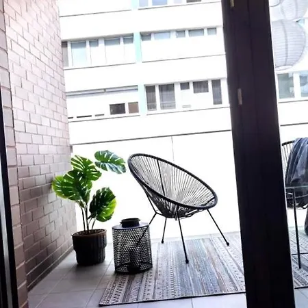 Сasa de vacaciones Stylish Invalidovna Apartment With Free Parking